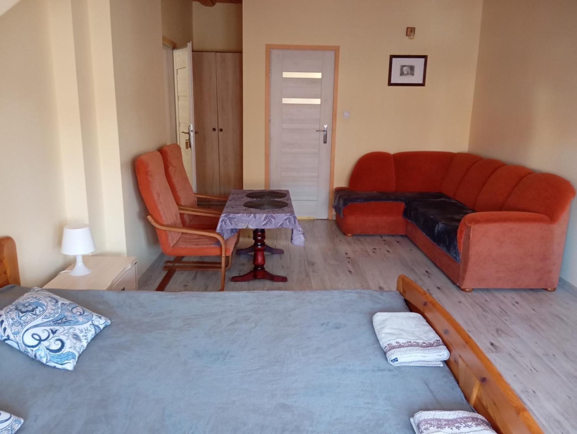 Pokoje Goscinne U Anka Reszel Exterior foto