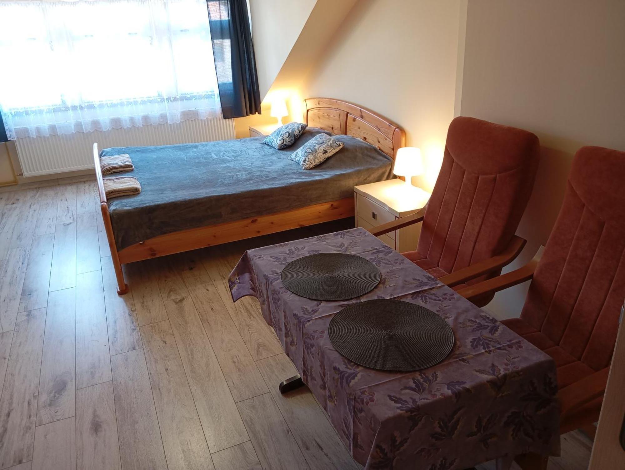 Pokoje Goscinne U Anka Reszel Exterior foto